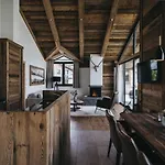 Vaya Hotel 4*
