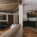 Vaya Hotel 4*