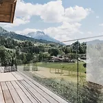Vaya Hotel 4*
